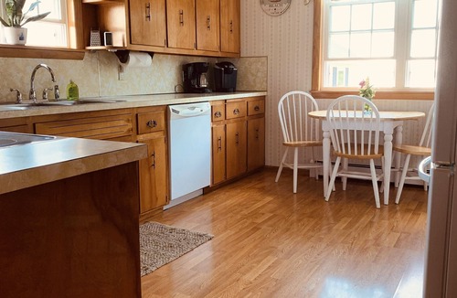 Stockton Springs House | Oceanfront mid-coast Maine Getaway!