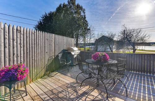 Bass Harbor Cottage | Oceanside Bass Harbor Home w/Peaceful Deck!