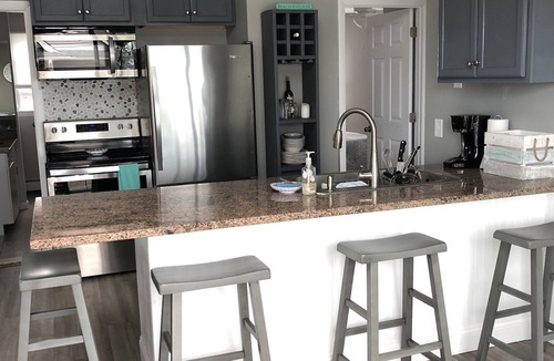 Eastward Look House | Oceanview 5 bedroom newly renovated large beach house walking distance to beach
