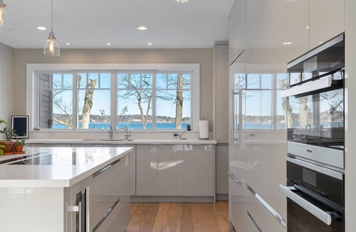 Yarmouth House | Oceanview Oasis: Modern Luxury Meets Seaside Serenity at This Exclusive Coastal Retreat