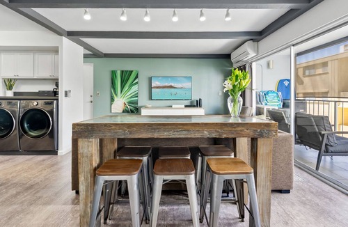Waikiki Apartment | Oh-So-Close to Waikiki Beach Condo