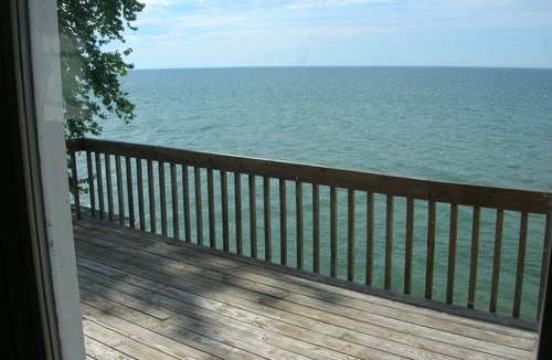 Olcott House | Olcott Beach House on lake Ontario near Niagara Falls