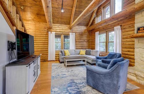 Yellow Springs House | On-Site Lake & Gazebo: Cabin in Yellow Springs!