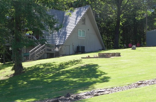 Russellville Cabin | On the Shore of Lake Dardanelle Pet Friendly Waterfront Cabin