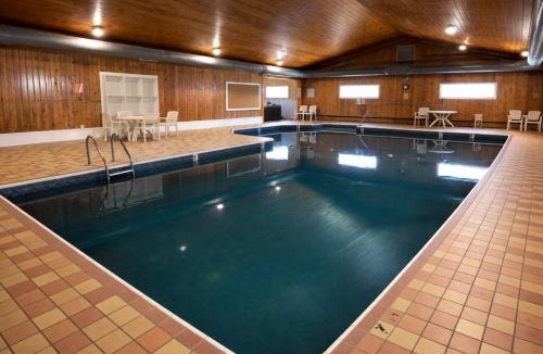 Ellsworth Resort | One Bed Condo Unit near Acadia National Park