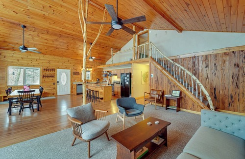 Oswegatchie Cabin | Oswegatchie River Cabin w/Kayaks + Fire Pit!