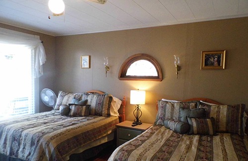 Otter Creek House | Otter Creek Inn