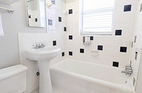Lower Greenville Apartment | Our Nest on Vickery