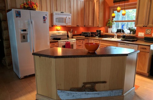 South Gouldsboro Cabin | Outstanding Oceanfront Log Home near Acadia National Park