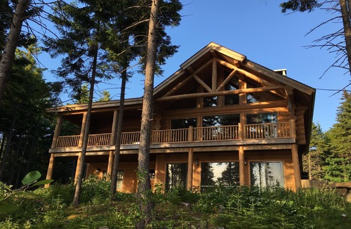 South Gouldsboro Cabin | Outstanding Oceanfront Log Home near Acadia National Park