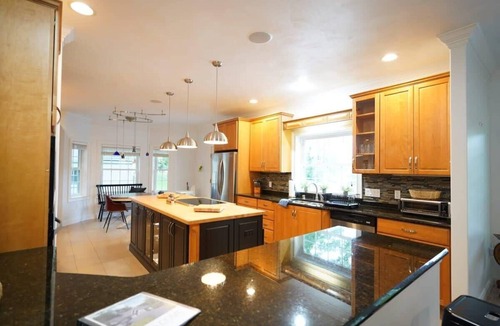 Treasure Lake House | Over 4800+ sqft. Lakefront Retreat-Sleeps 13 Lake is FULL AGAIN! Come and enjoy the beautiful LAKE!