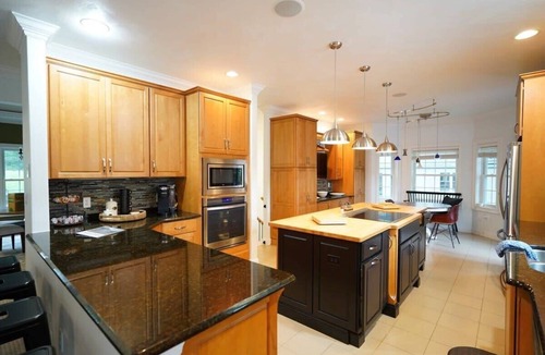 Treasure Lake House | Over 4800+ sqft. Lakefront Retreat-Sleeps 13 Lake is FULL AGAIN! Come and enjoy the beautiful LAKE!
