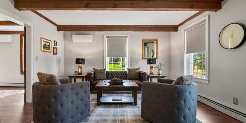 Greenville House | PA Country 1870 Colonial on 5 Acres