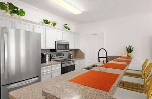 Corpus Christi Condo | Padre Island Escape Pets OK 5 min to the beach! 2.4 m to whitecap beach!