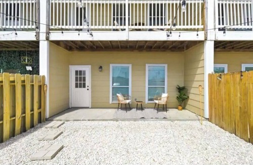 Corpus Christi Condo | Padre Island Escape Pets OK 5 min to the beach! 2.4 m to whitecap beach!