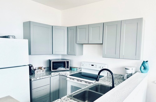 Homer Cabin | Paradise Suites Eagles Nest Apt C