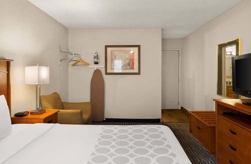 Romulus Hotel | Park Inn by Radisson