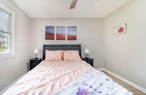 Parma House | Parma 3 bed 2 bath, king bed