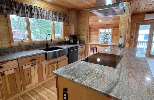 Inlet Cabin | Parquet House - A charming 8 Bedroom waterfront property ~ in the heart of Inlet