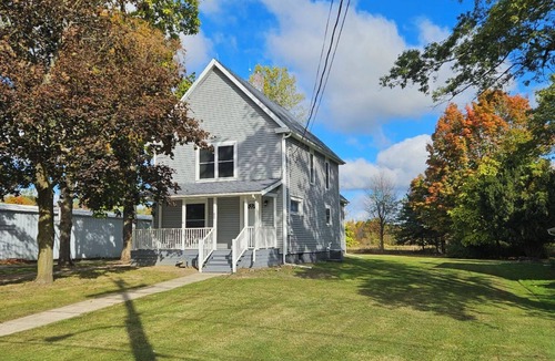 Westford House | Peaceful 3-bedroom house near the lake