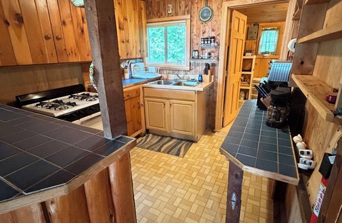 Ellsworth Cabin | Peaceful cabin on Branch Lake near Acadia National Park