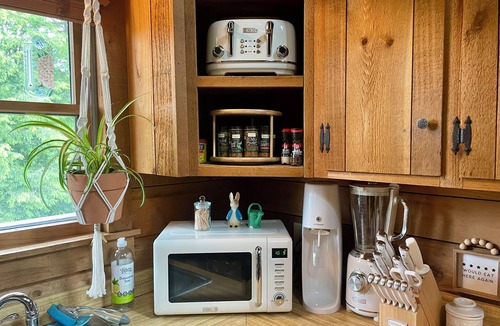 Blowing Rock Cabin | Peaceful Cabin Retreat - 5 Miles to Downtown Blowing Rock!