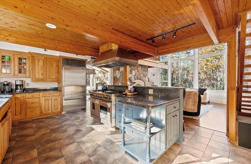 Cape Porpoise House | Peaceful Cape Porpoise Retreat + Apartment | POOL&HOT TUB | FIREPIT | GARDENS