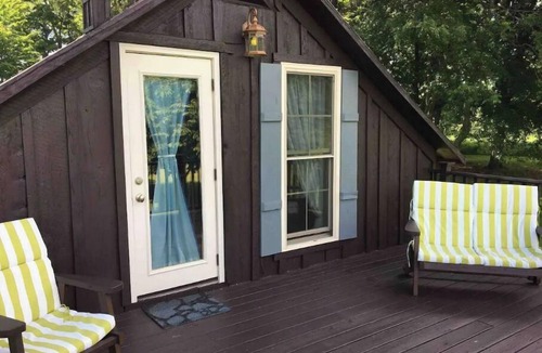 German Cabin | Peaceful country cabin; hiking fishing stargazing!