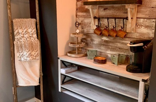 Galena Apartment | Peaceful Getaway - Close to Everything