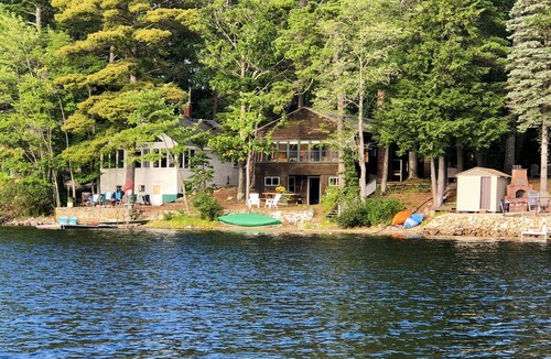 Gray Cabin | Peaceful Lakefront Cabin on Crystal Lake