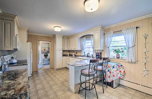 Bath House | Peaceful Maine Home w/Patio: Ocean Inlet Getaway!
