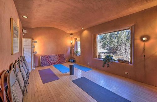 Cleveland House | Peaceful New Mexico Retreat w/Panoramic Mtn Views