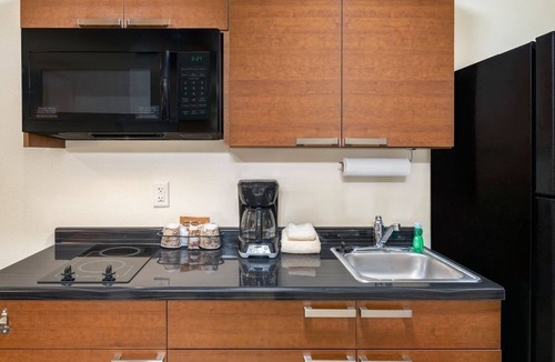Monaca Hotel | Peaceful Pet-Friendly Stay | Room Near Beaver River Trail