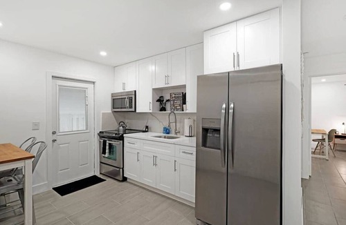 Edgewood Apartment | Peaceful retreat By Dream Vacation