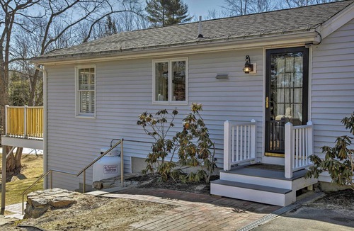 Freeport Apartment | Peaceful Waterfront Apt w/Deck, 22 Mi to Portland