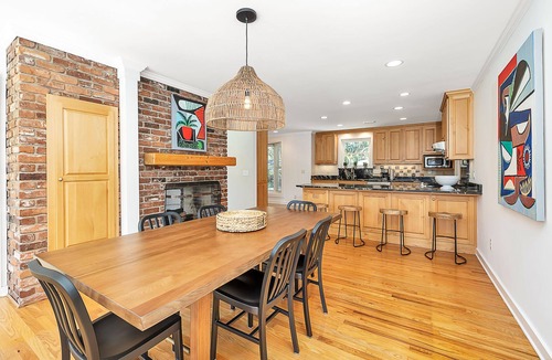 Saint Simons Heights House | Peachtree Oak Ctg: 3BR Family Retreat | Breathtaking Marsh Views | Spacious Backyard