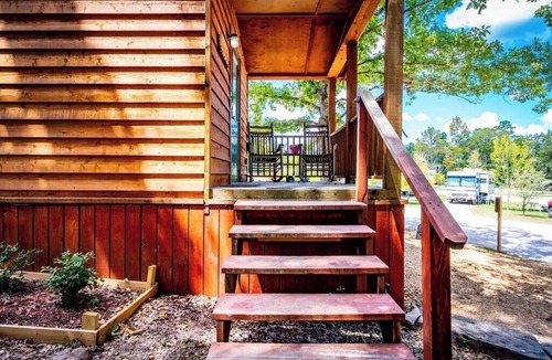 Broken Bow Cabin | Pecan: Sleeps 3, Tiny Cabin, Pets, Near Park/Lake