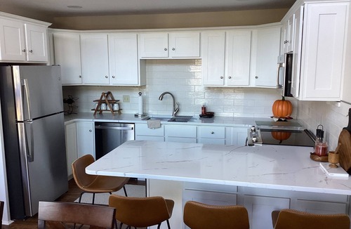 Clymer Condo | Peek’n Peak Ski Resort 3+bed 3 bath Condo, updated 2,00O sq feet walk to slopes
