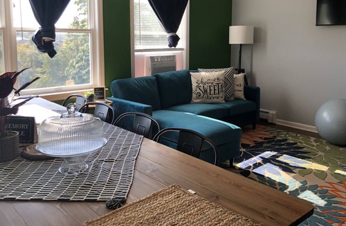 Peekskill House | Peekskill 100%Walkable NYC 50mins Car & Train West Point 15mins RT6 9 202 2mins