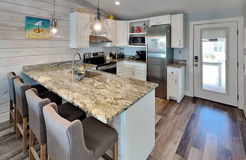 Key Allegro Condo | Pelican B'Reef | Serene Waterfront Condo + Access to Pool & Dock