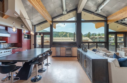 Deer Valley House | Penthouse Silver Lake Village by Luxury Mountain Destinations
