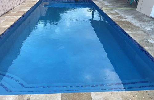 Davie House | Perfect 2-bedroom building with AC in quaint Davie neighborhood
