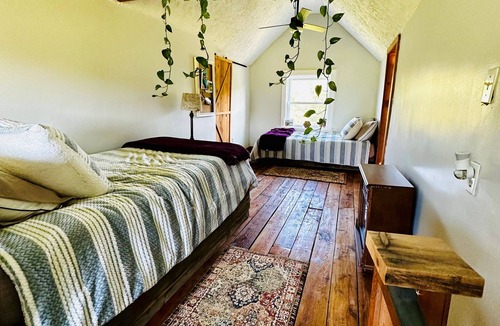 Russell House | Perfect 4-bedroom house in welcoming Russell with a breathtaking view