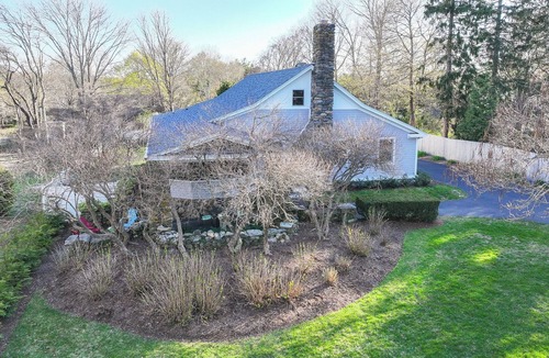 Narragansett Pier House | Perfect 4-bedroom/2 bathroom house with AC in charming Narragansett