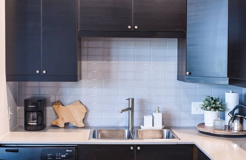 Fort Worth Apartment | Perfect 4 Work Trips ~ Cozy 1BR Escape! Pets OK!