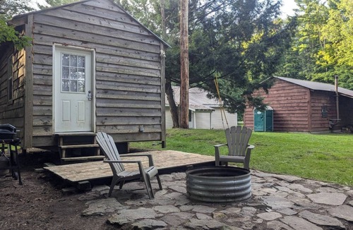 Altmar Cabin | Perfect camping spot 8 min drive to Salmon River access.