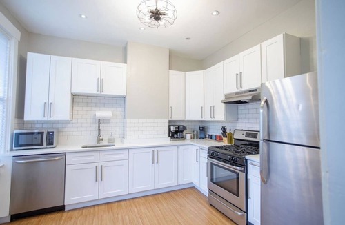 South Hills House | Perfect for Groups & Families | 5BR Home