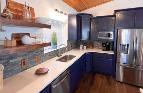 Sulphur Cabin | PERFECT GETAWAY cabin near Turner Falls & Lake of The Arbuckles.