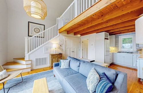Westport Cabin | Periwinkle Cottage | Sunny cottage in Westport Island overlooking the river