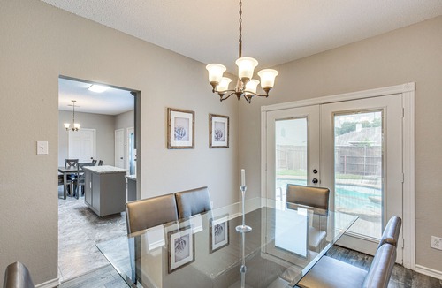 Allen House | Pet-Friendly Allen Home ~ 30 Mi to Dallas!
